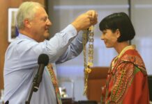 Rubbery figures on mayoral poll